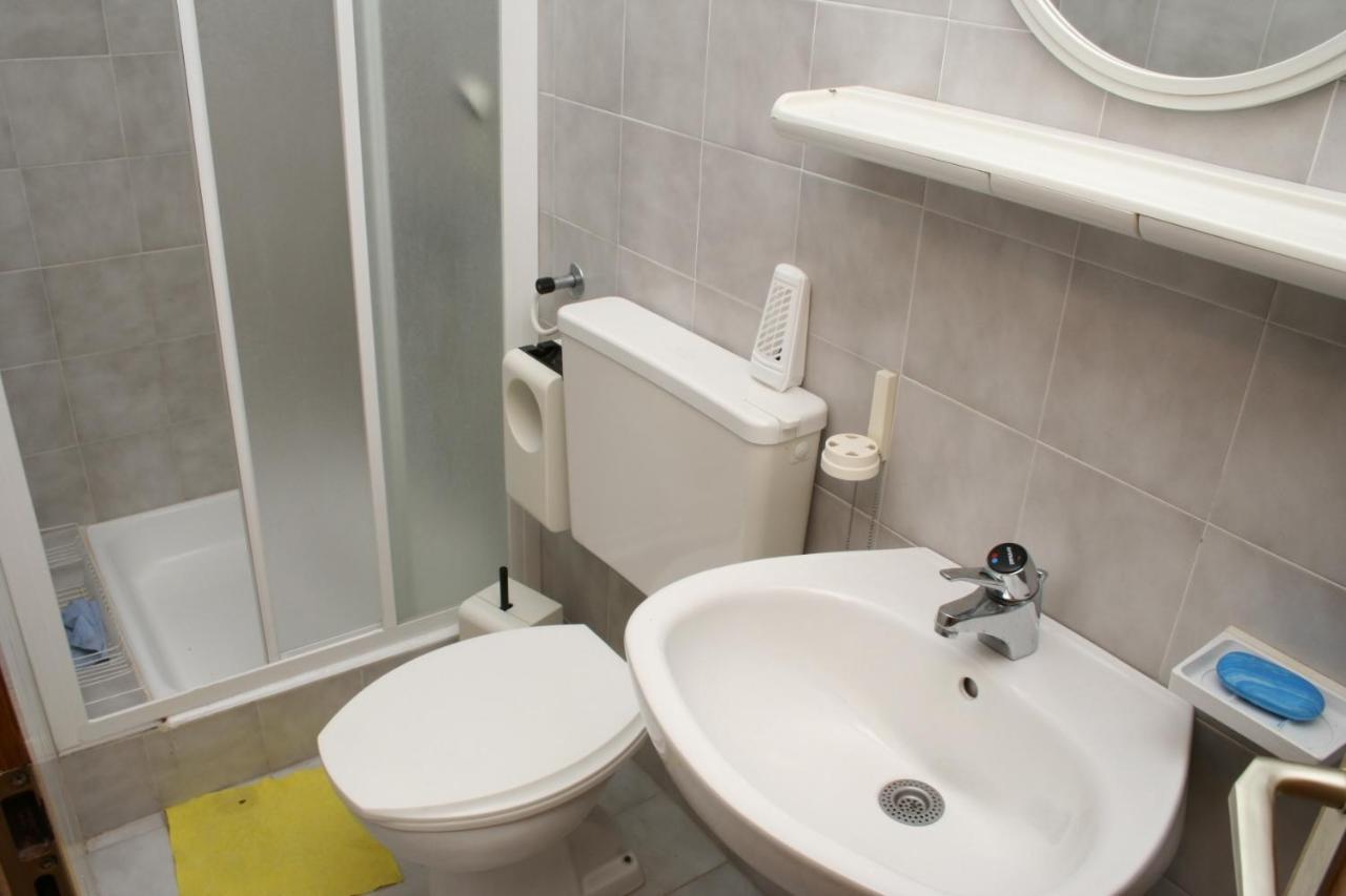 Apartments By The Sea Podgora, Makarska - 2615 Kültér fotó